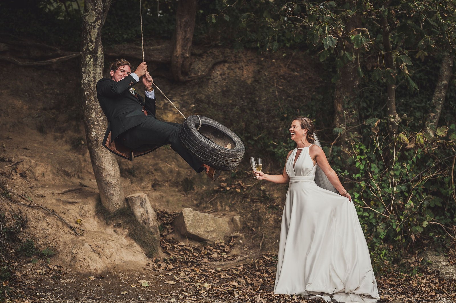 bride and groom tyre swing